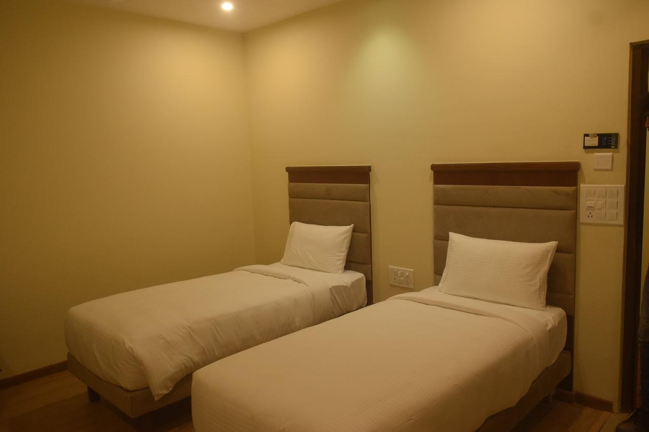 Hotel Avalon Inn Ambikapur Экстерьер фото